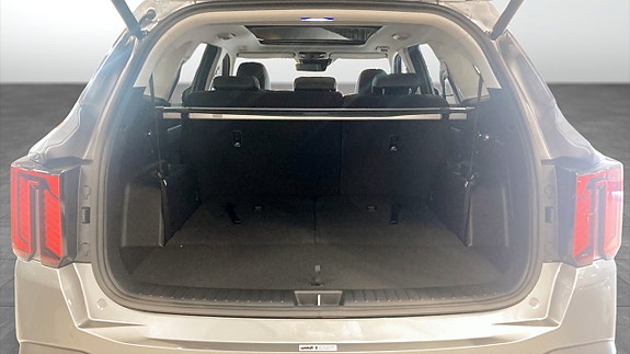 Kia Sorento 10 of 13