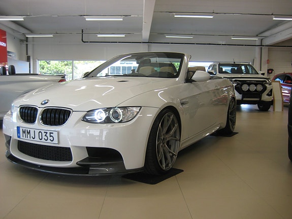 BMW M3 4 of 5