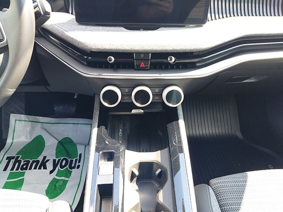 Skoda Superb 11 of 15