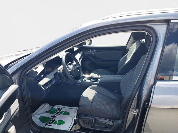 Skoda Superb 9 of 15