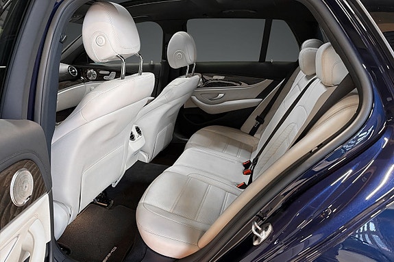 Mercedes-Benz E63 15 of 17