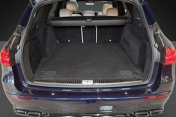 Mercedes-Benz E63 17 of 17