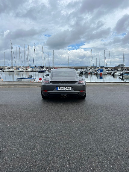 Porsche 718 Cayman S 4 of 7