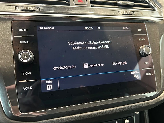 Volkswagen Tiguan 17 of 18