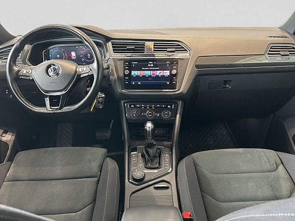 Volkswagen Tiguan 10 of 18