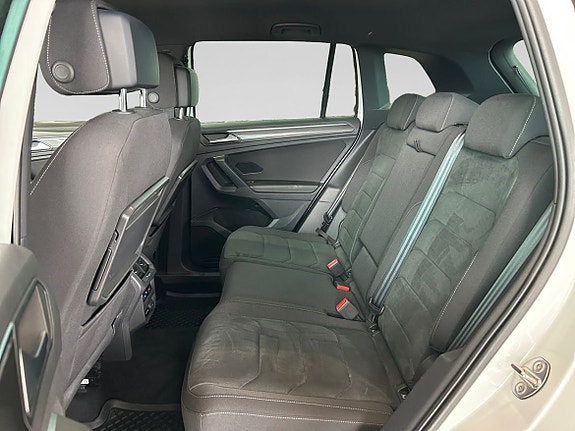 Volkswagen Tiguan 13 of 18