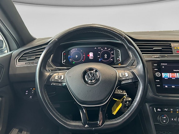 Volkswagen Tiguan 12 of 18