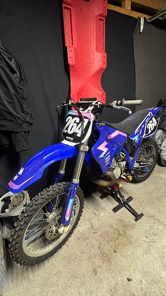 Yamaha YZ250 2 of 5