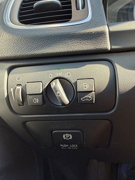 Volvo S60 25 of 27