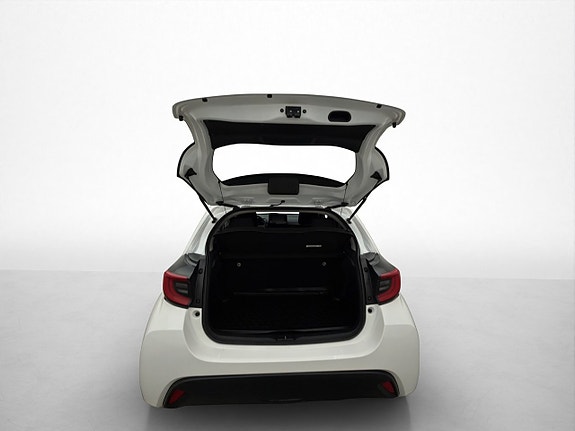Toyota Yaris 25 of 29