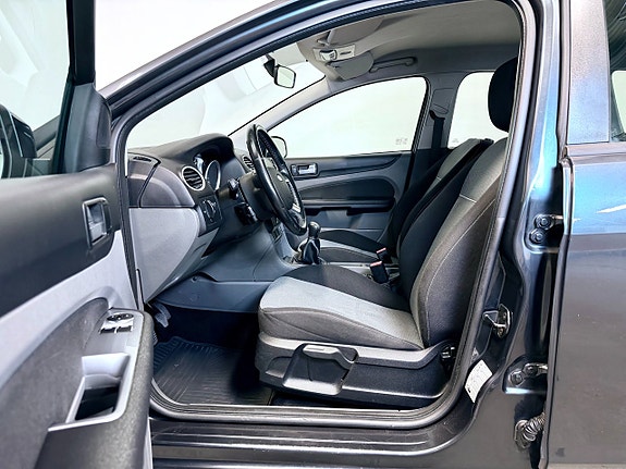 Ford Focus 7 of 22