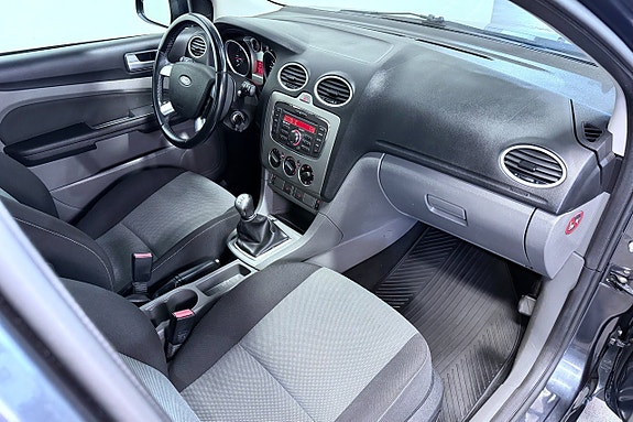 Ford Focus 11 of 22