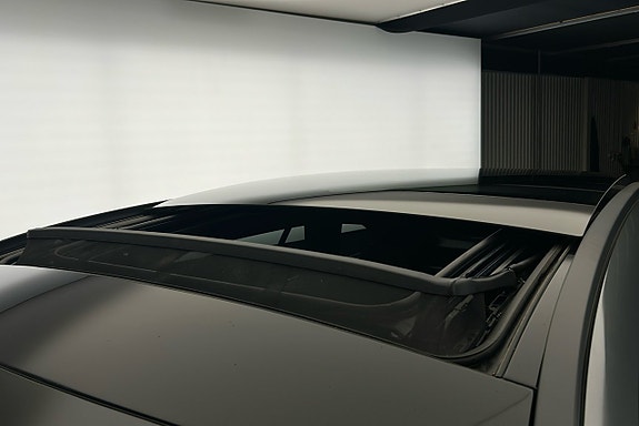 Mercedes-Benz C300 18 of 28