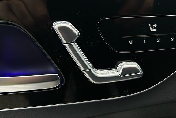 Mercedes-Benz C300 20 of 28