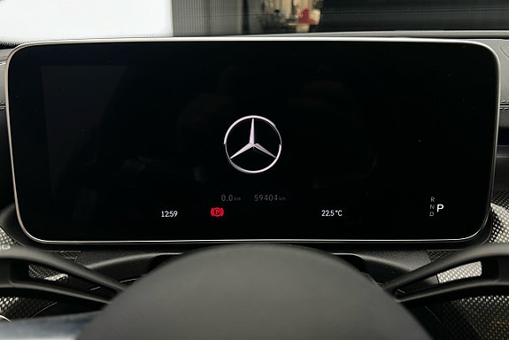 Mercedes-Benz C300 7 of 28