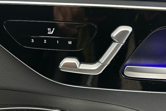 Mercedes-Benz C300 19 of 28