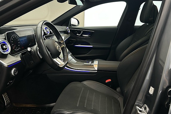 Mercedes-Benz C300 10 of 28