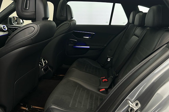 Mercedes-Benz C300 13 of 28