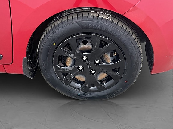 Hyundai i10 24 of 24
