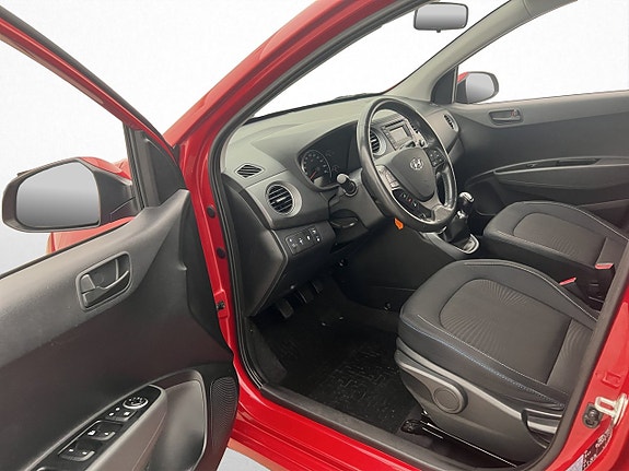 Hyundai i10 10 of 24