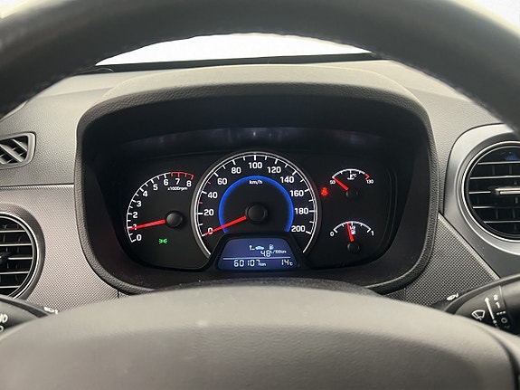 Hyundai i10 13 of 24