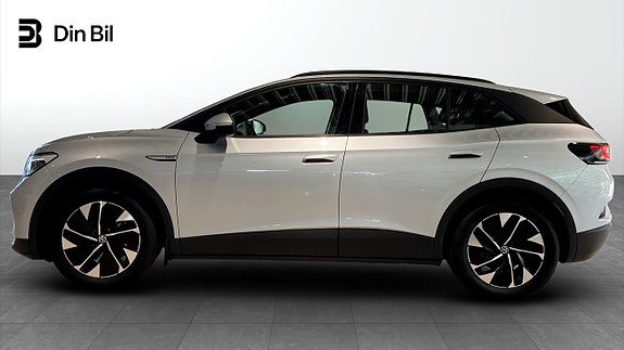 Volkswagen ID.4 2 of 12
