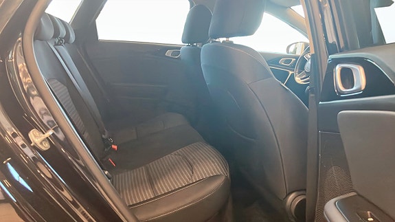 Kia Ceed 5 of 15