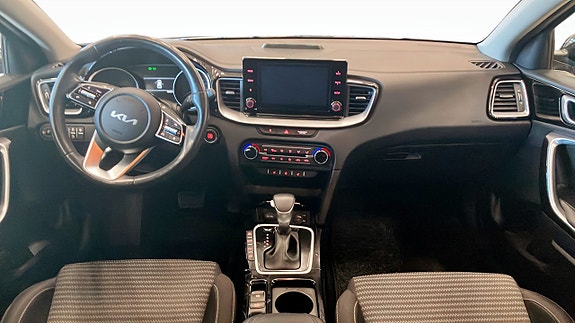 Kia Ceed 4 of 15