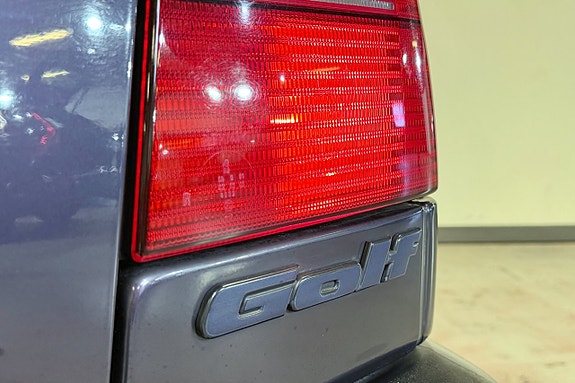 Volkswagen Golf III 20 of 22