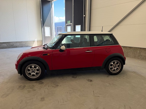 MINI Cooper 6 of 16