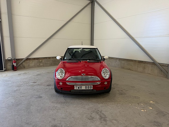 MINI Cooper 5 of 16