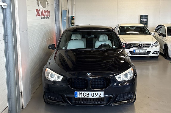 BMW 530d 4 of 5