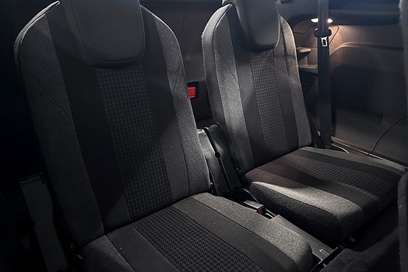 Peugeot 5008 15 of 25