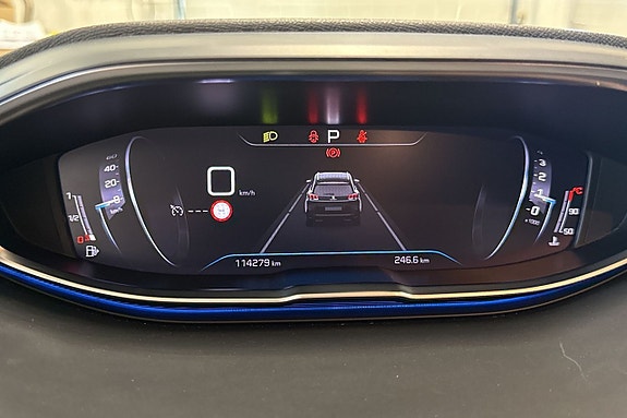 Peugeot 5008 21 of 25
