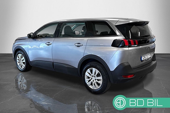 Peugeot 5008 2 of 25
