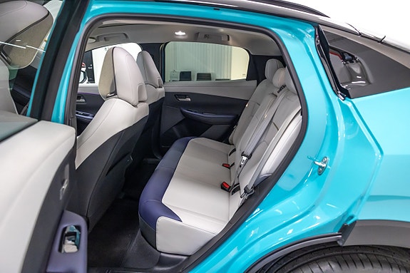Nissan Leaf 6 of 16