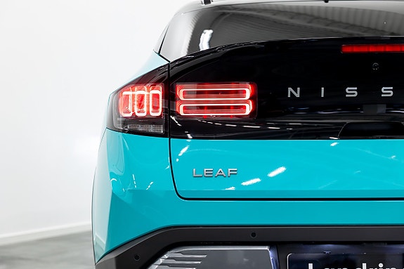 Nissan Leaf 15 of 16