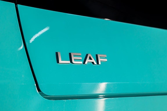 Nissan Leaf 9 of 16