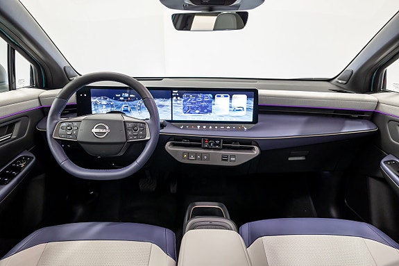 Nissan Leaf 11 of 16