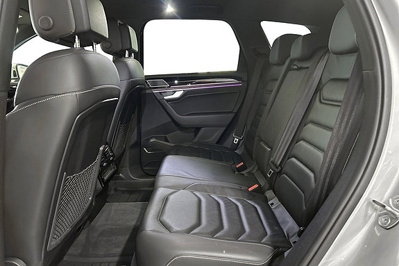 Volkswagen Touareg 6 of 11