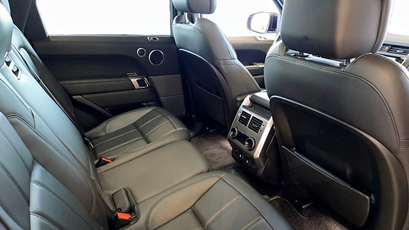 Land Rover Range Rover Sport 5 of 5