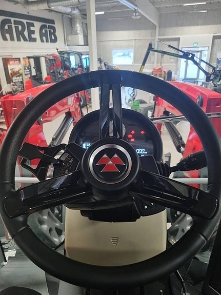 Massey Ferguson 5S.125 Dyna 6 Essential 12 of 24