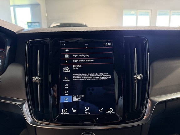 Volvo V90 28 of 30