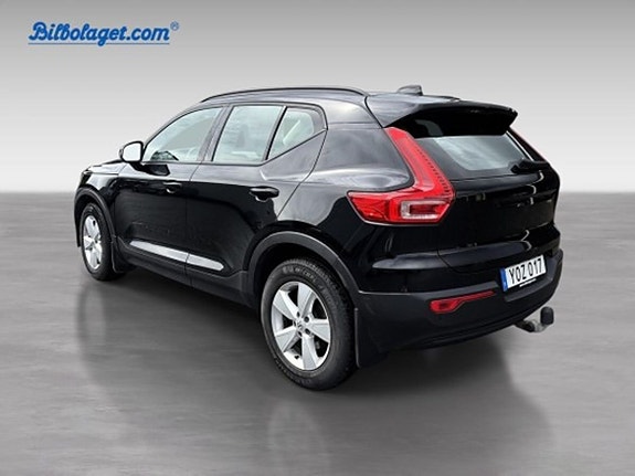 Volvo XC40 8 of 14