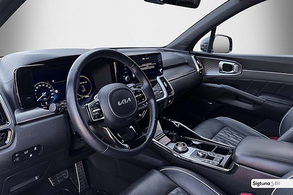 Kia Sorento 12 of 30