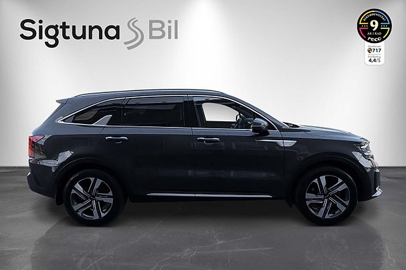 Kia Sorento 4 of 30