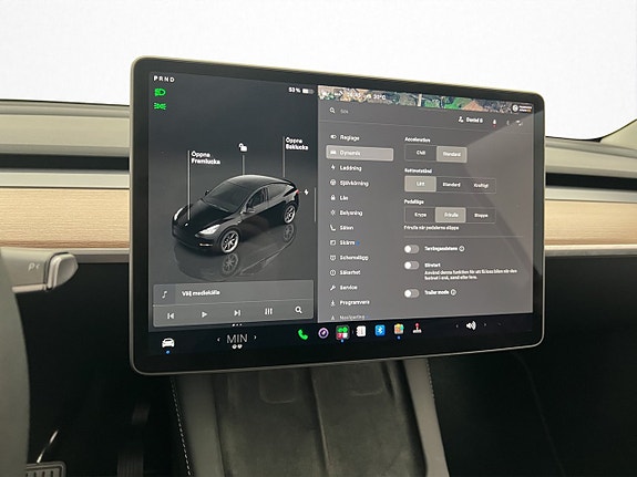 Tesla Model Y 16 of 30