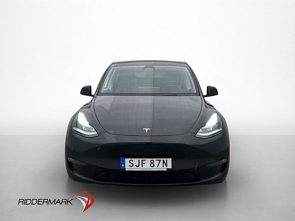 Tesla Model Y 3 of 5