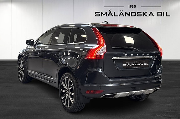 Volvo XC60 4 of 5