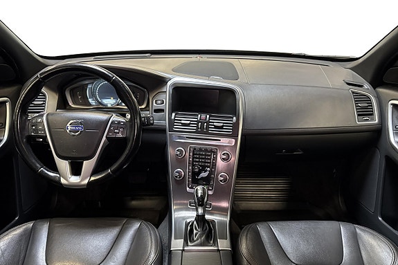 Volvo XC60 8 of 18